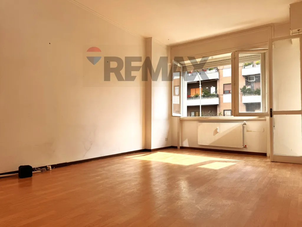 Soggiorno - Spacious Apartment with Parking in Ostia Ponente