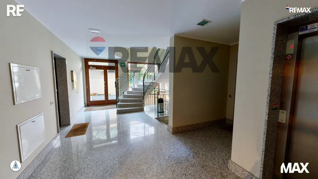 Entrée - Furnished Flat with Private Terrace in Milan
