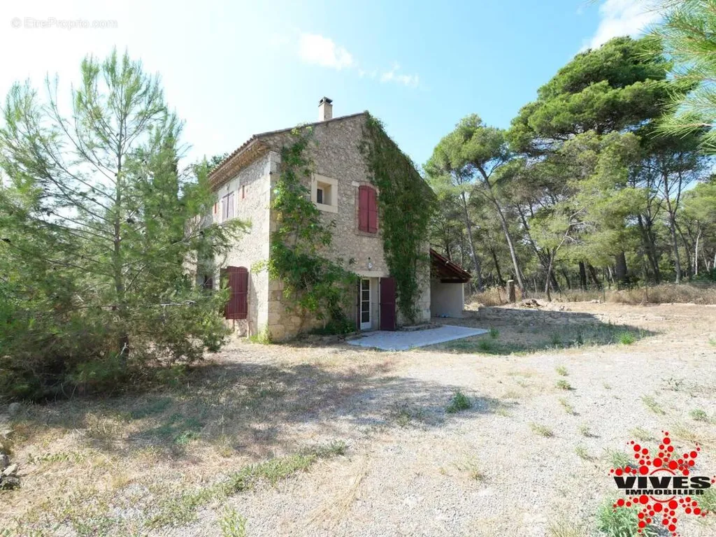 Extérieur - Maison de Campagne avec Terrasse à Cruzy