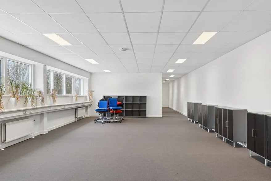 Bureau - Office with Shared Facilities in Bjæverskov