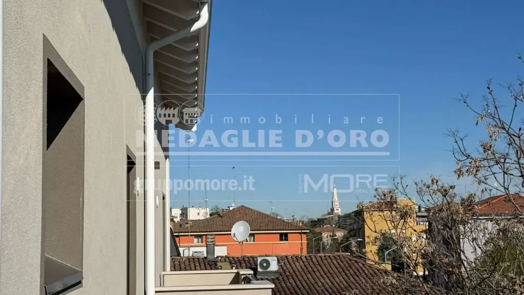 Rõdu - Luxury Flat with Balcony in Modena