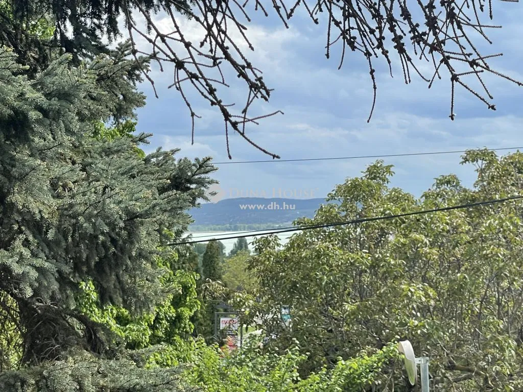 Giardino - Terrace Flat in Tihany with Balaton View