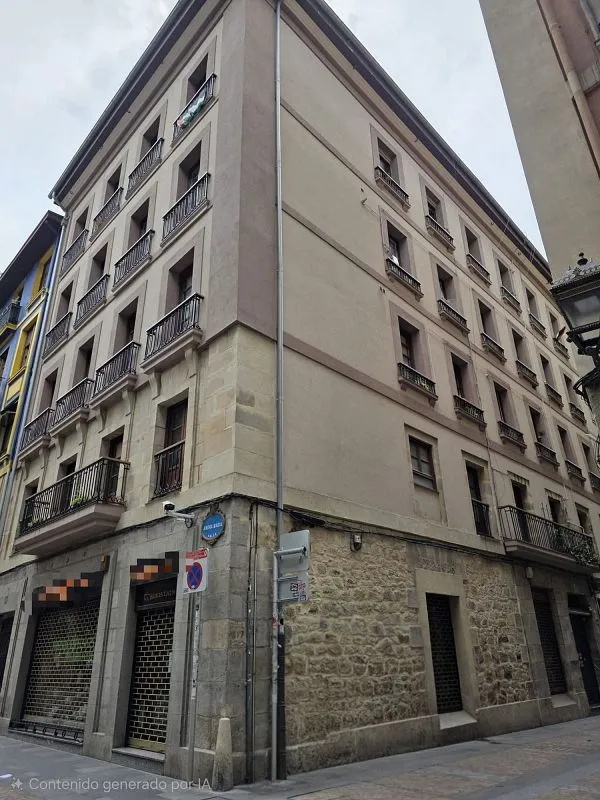 Extérieur - Mixed-Use Property with Balcony in Bilbao's Old Town