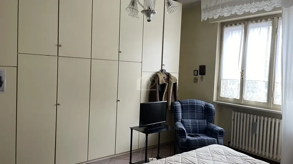 Chambres - Spacious Apartment with Balconies in Suzzara