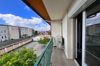 Rõdu - T3 Apartment with Balcony in Montauban