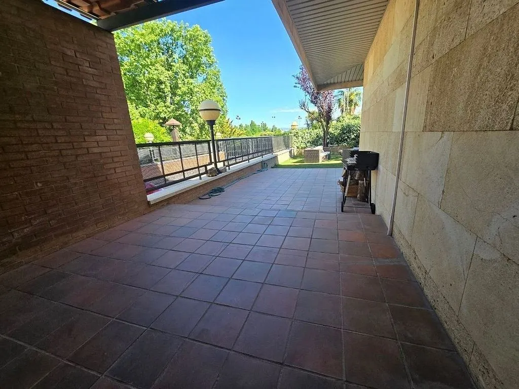 Terrass - Reformed Chalet with Pool in Logroño