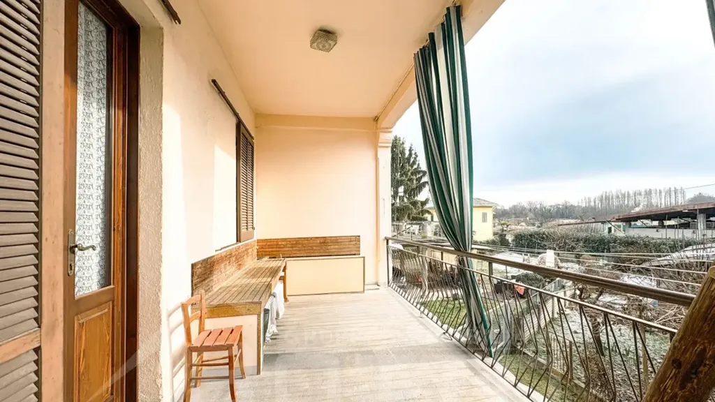 Balcon - Terraced Villa to Renovate in Cavaglio D'Agogna