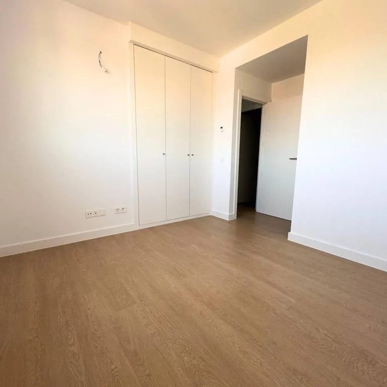 Toad - Luxury Flat with Large Terrace in Arganda