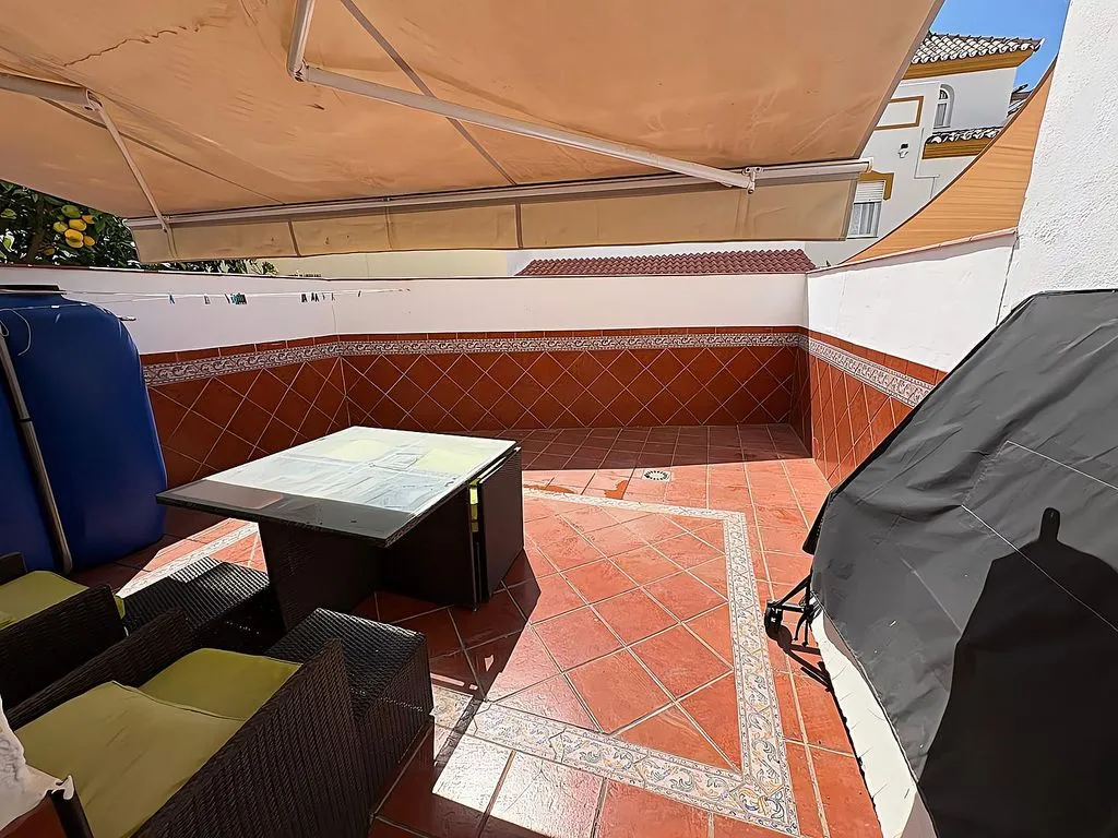 Terrasse - Terraced Semi-detached House with Pool in Viña Málaga