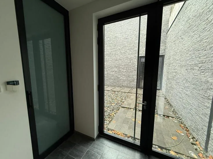 Esik - Furnished Ground Floor Flat with Garage in Hasselt