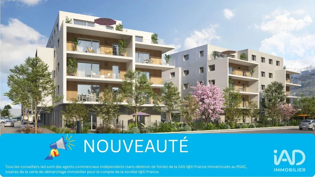 3-Bed Flat with South-East Terrace in Crolles
