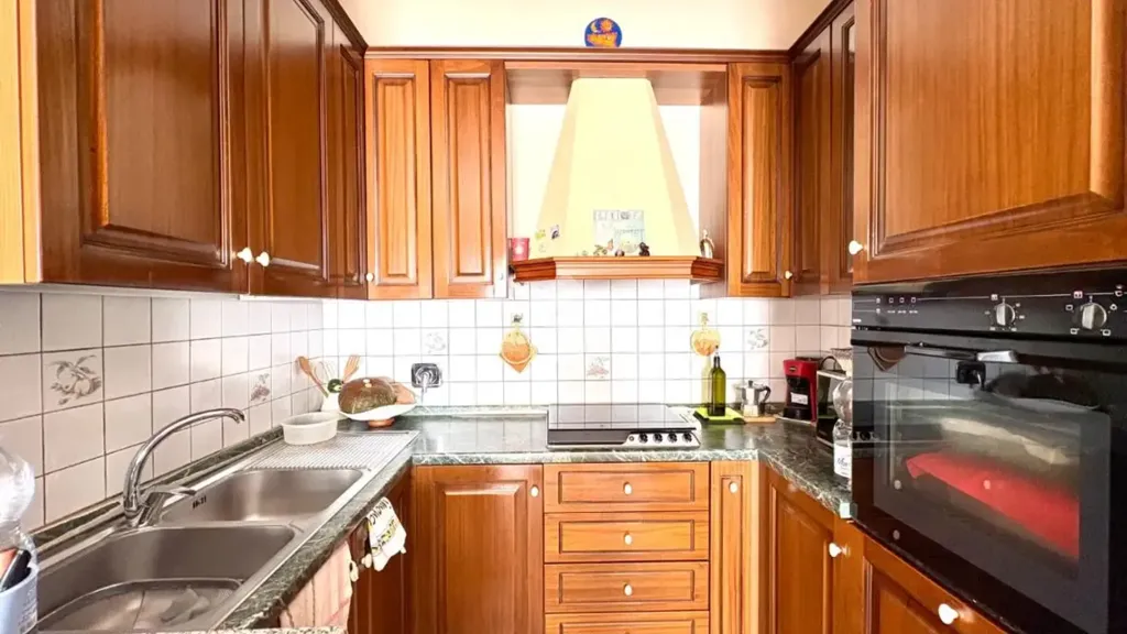 Köök - Apartment with Balcony and Terrace in La Loggia