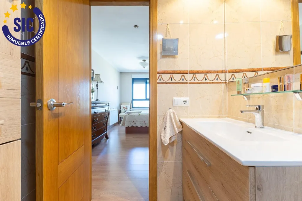 Vannitoad - Premium Penthouse with Pool in Mislata