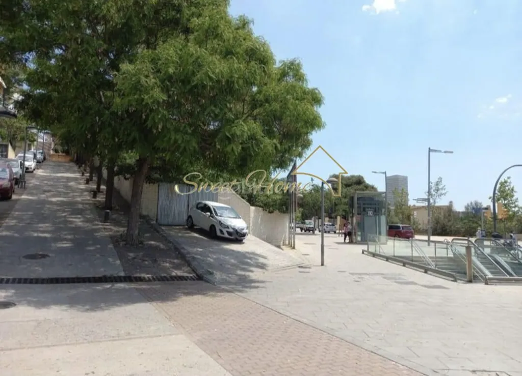 Development Land with Metro Access in Santa Coloma de Gramenet