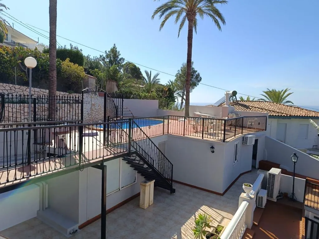 Piscina - 27-Room Hotel with Sea View in Altea