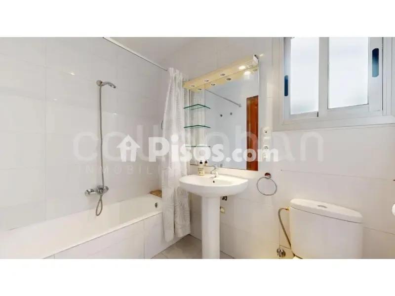 Bagni - Ample Apartment with Terrace in Carrer de Císcar