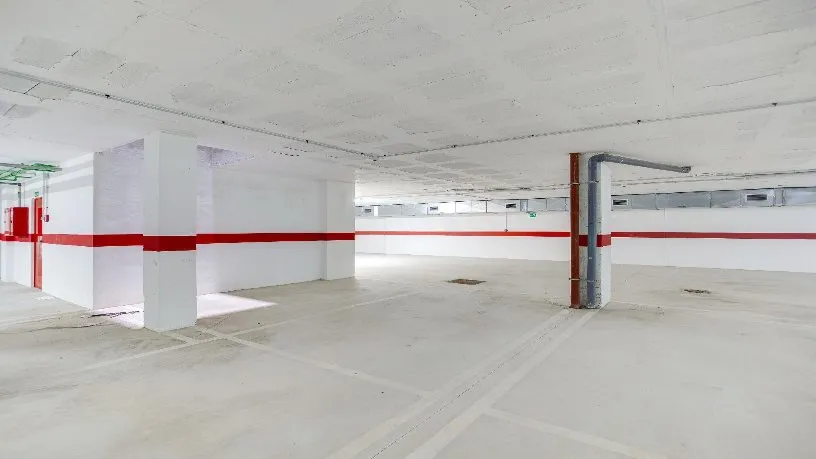 Garaaž - Office Building with Parking in Palma