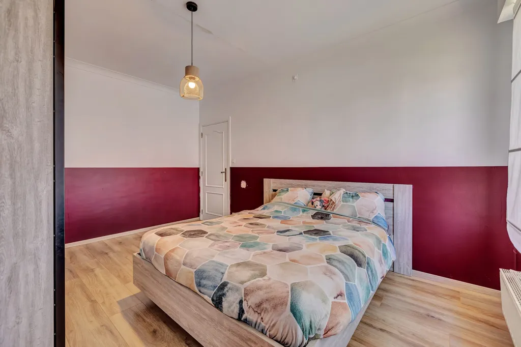 Magamistoad - Spacious House with Undercroft in Markegem