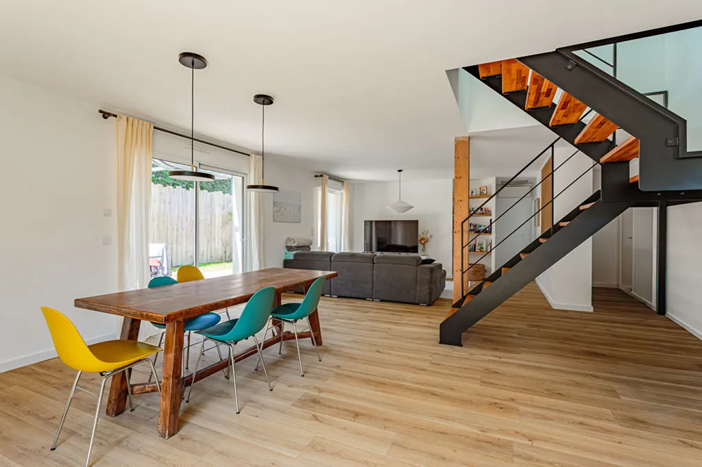 Salle à manger - Maison Contemporaine avec Piscine à Labenne