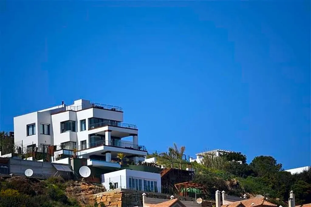 Välivaade - Luxury Villa with Panoramic Views in La Duquesa