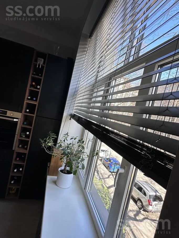 Toad - Spacious Apartment with Balcony in Riga Centre
