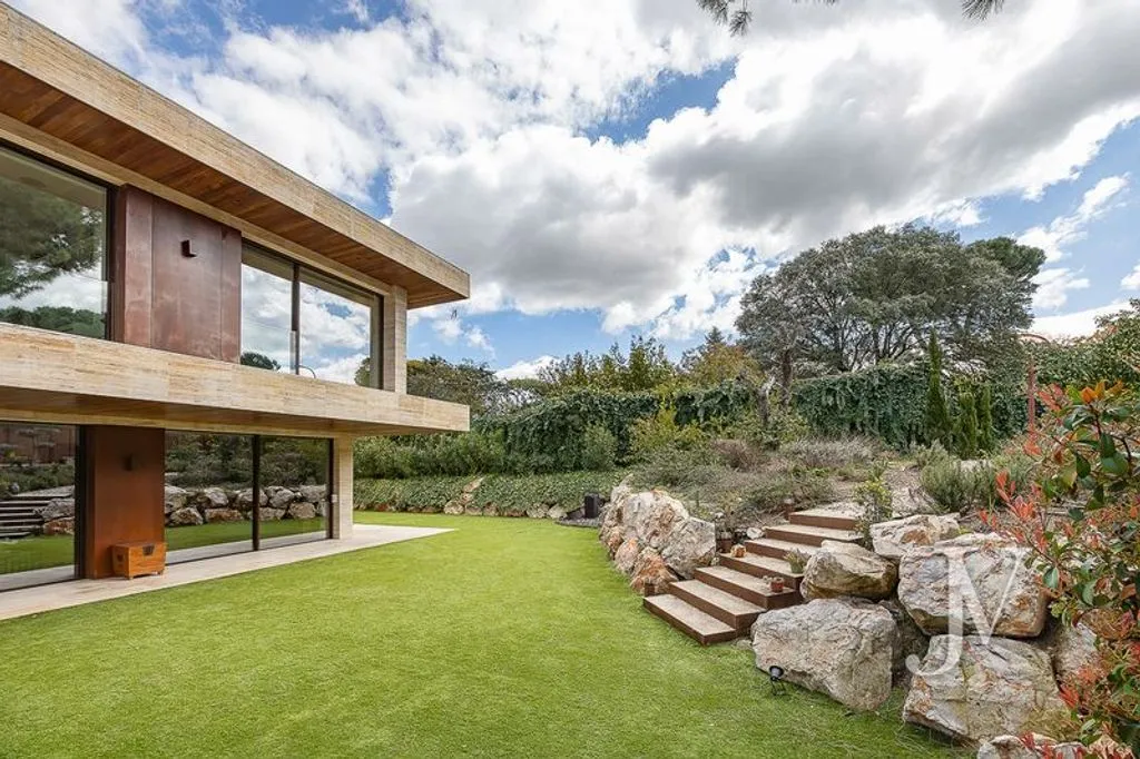 Aed - Luxury Villa with Pool in Montealina, Madrid
