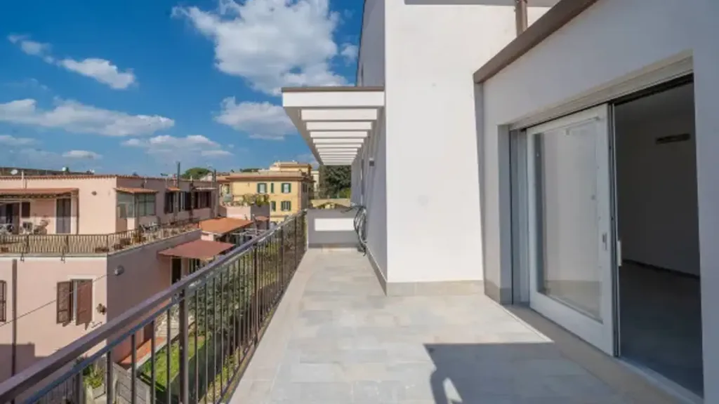 Balcon - Modern Apartment with Triple Exposure in Frascati