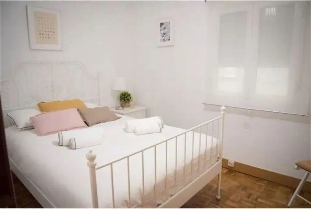 Chambres - Furnished Flat with Green Setting in Argüelles
