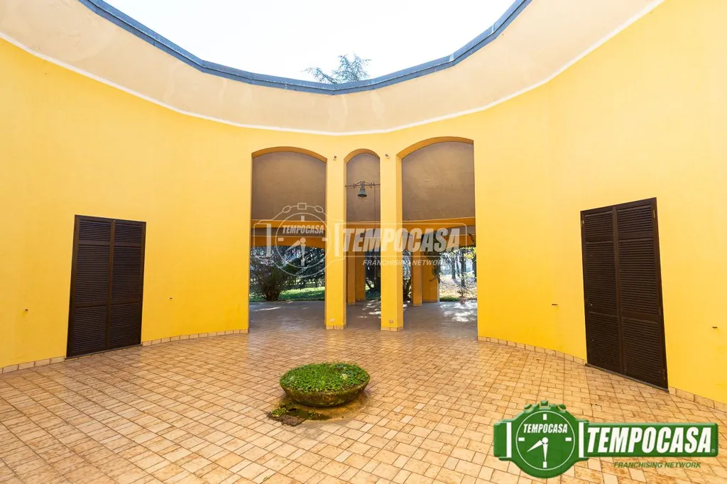 Aed - Villa with Pool in Monte Cremasco