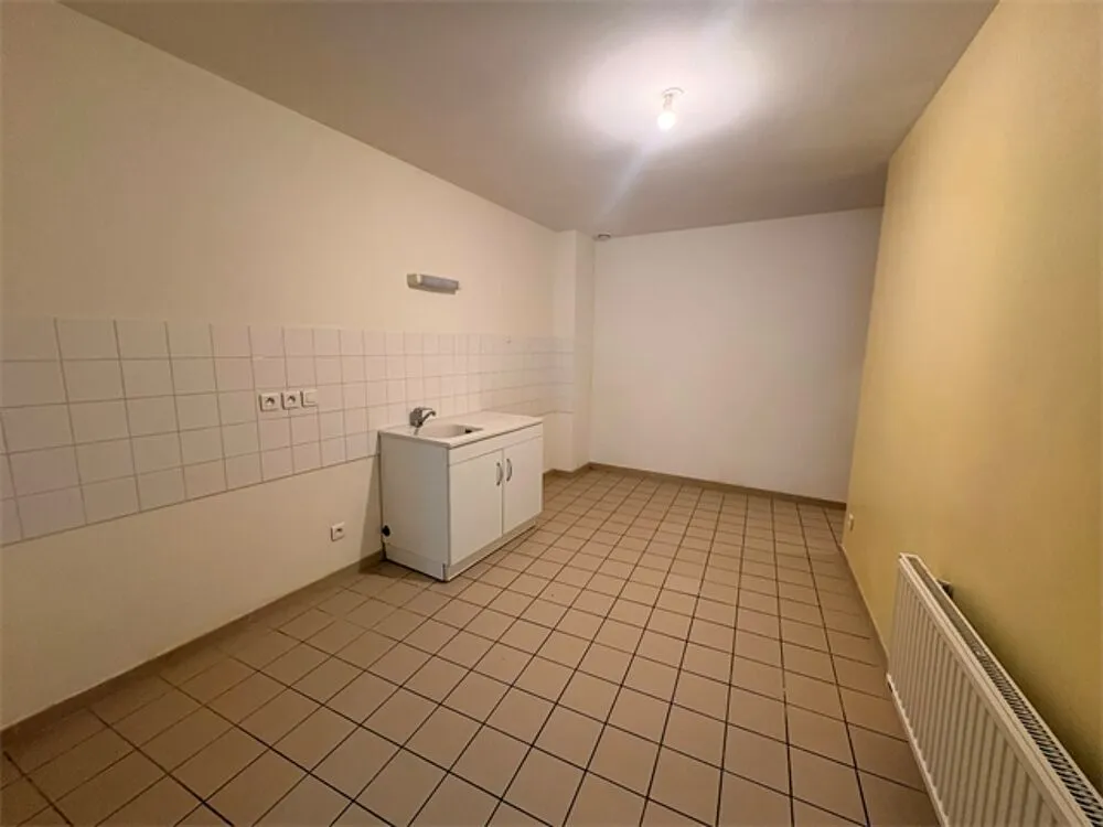 Pièces - Appartement 2 Pièces en RDC près des Commodités à Lyon
