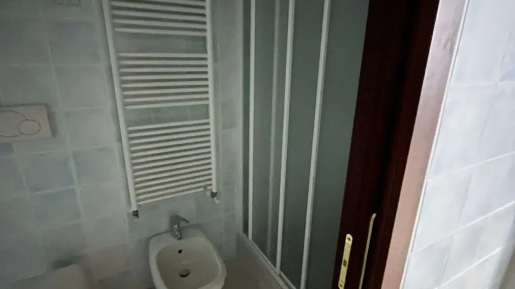 Salles de bain - Apartment with Attic in Mantua