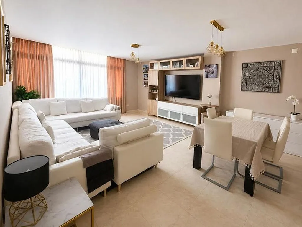 Elutuba - Apartment with Pool and Terrace in La Duquesa