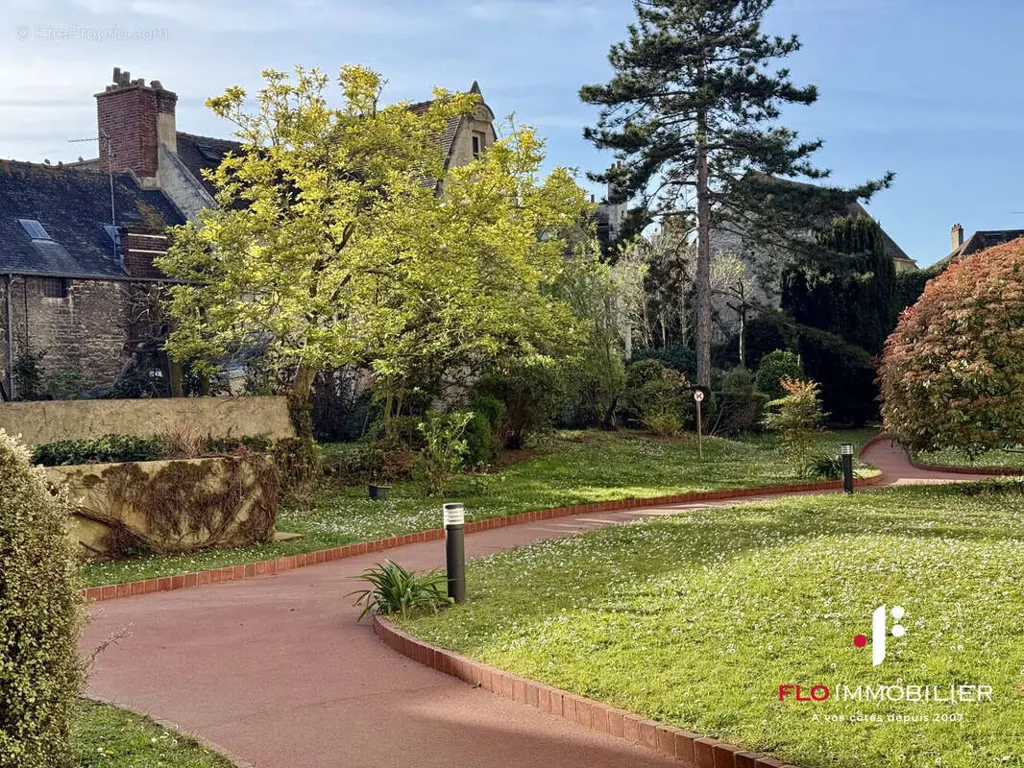 Jardin - Appartement Rénové avec Ascenseur à Caen
