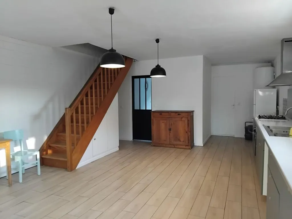 Cuisine - Maison Entièrement Rénovée avec Jardin à Château-Thébaud