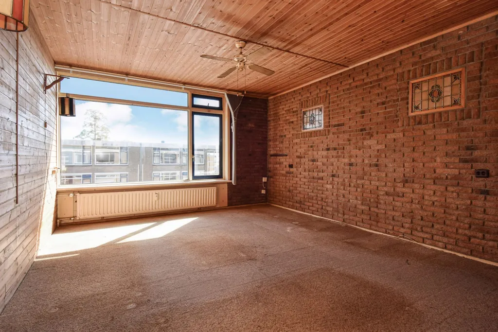 Toad - 4-Bedroom Apartment with Balcony near Delft