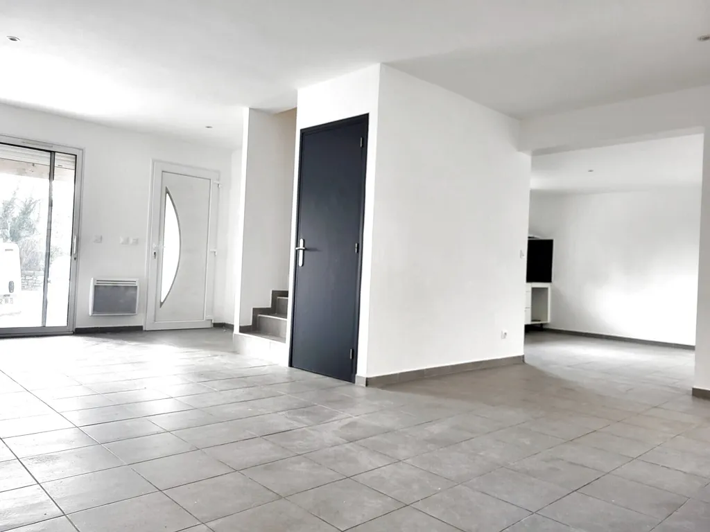 Séjour - Maison avec Terrasse et Jardin à Quissac