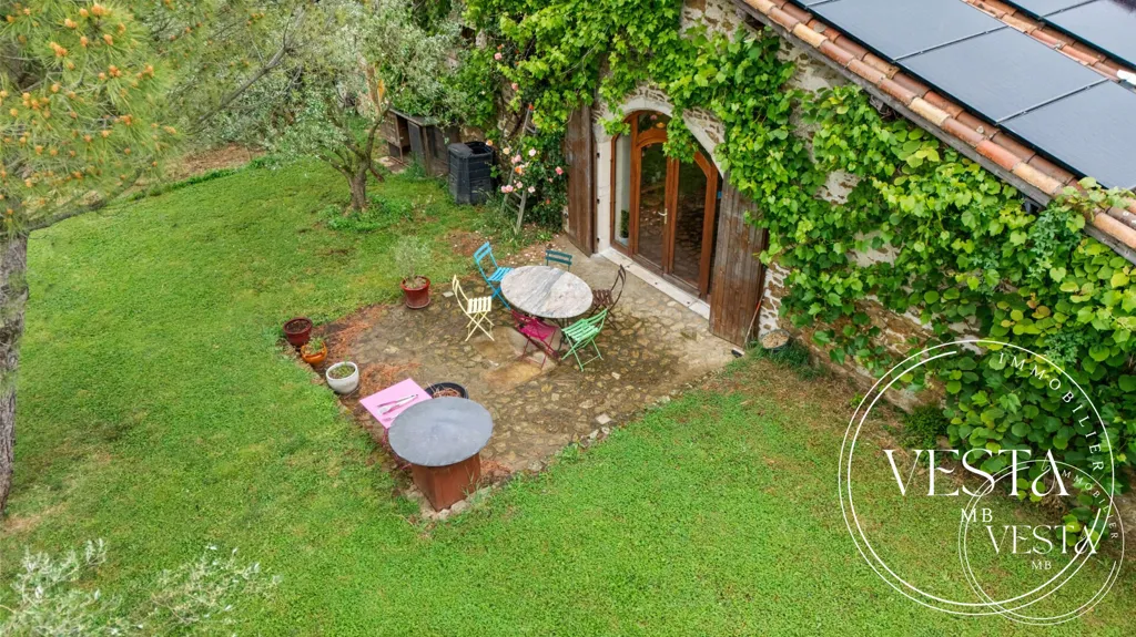 Vue aérienne - Maison Familiale avec Piscine à Seyssuel