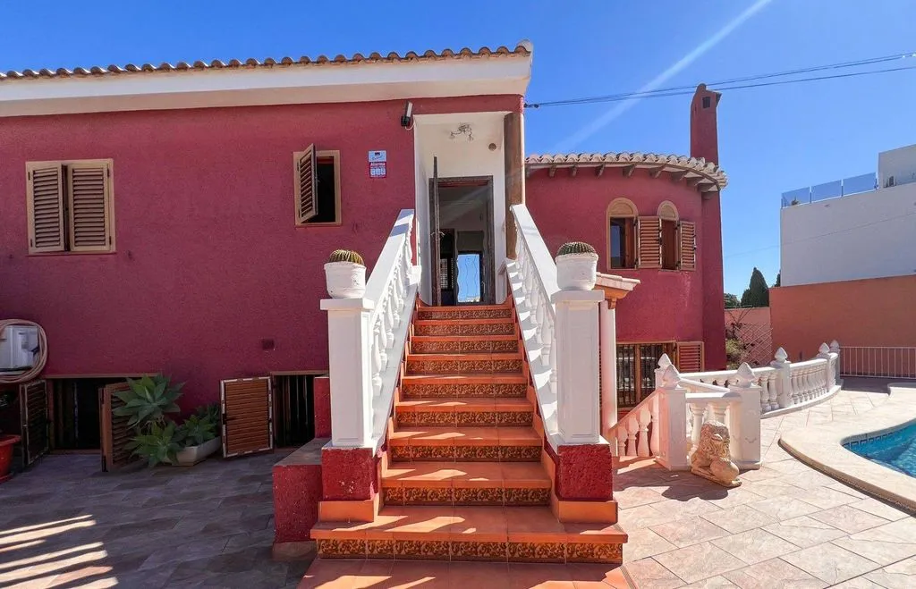 Exterior - Semi-Detached Villa with Pool in Torrevieja