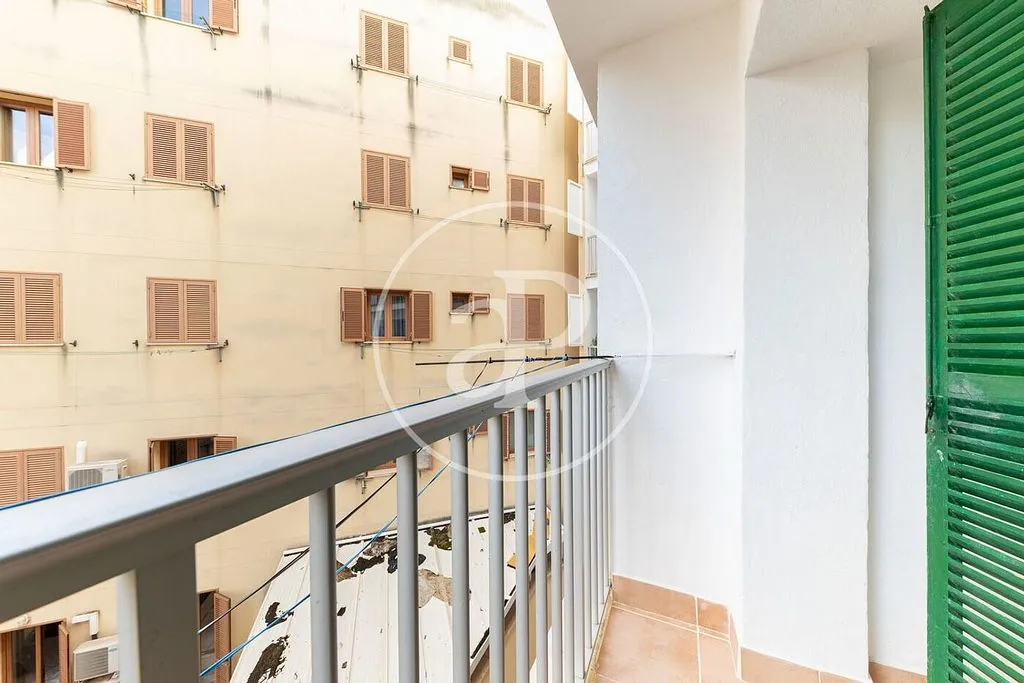 Balcon - Apartment with Balcony in Ponent