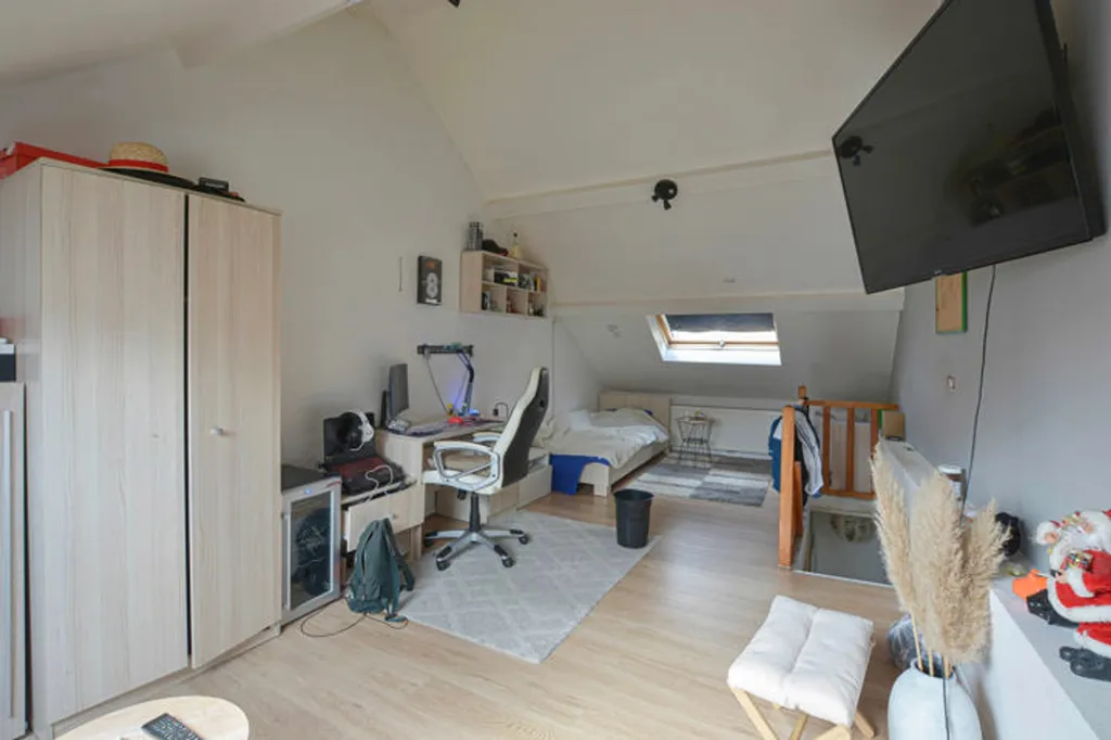 Chambres - Maison Bien Entretenue à Auderghem