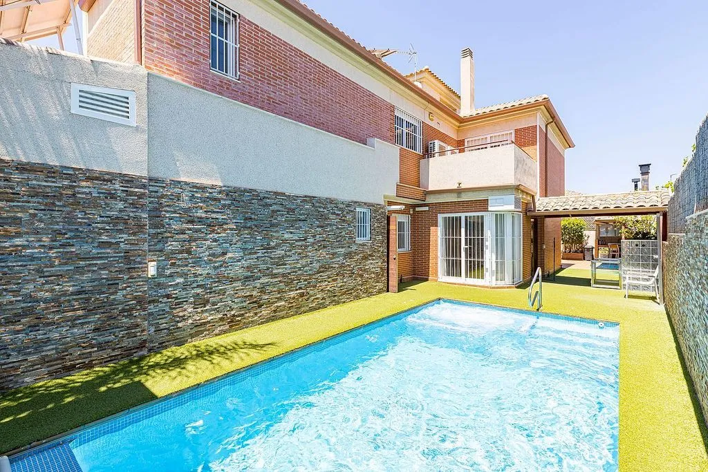 Bassein - Duplex with Pool and Terrace in La Alberca