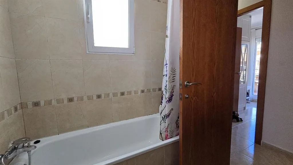Salles de bain - Semi-detached House with Pool in Nueva Torrevieja