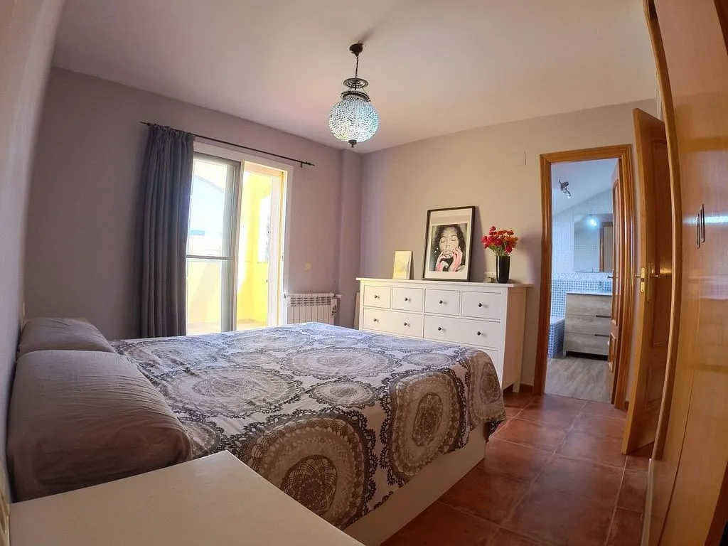 Chambres - Semi-detached House with Pool in Almardà