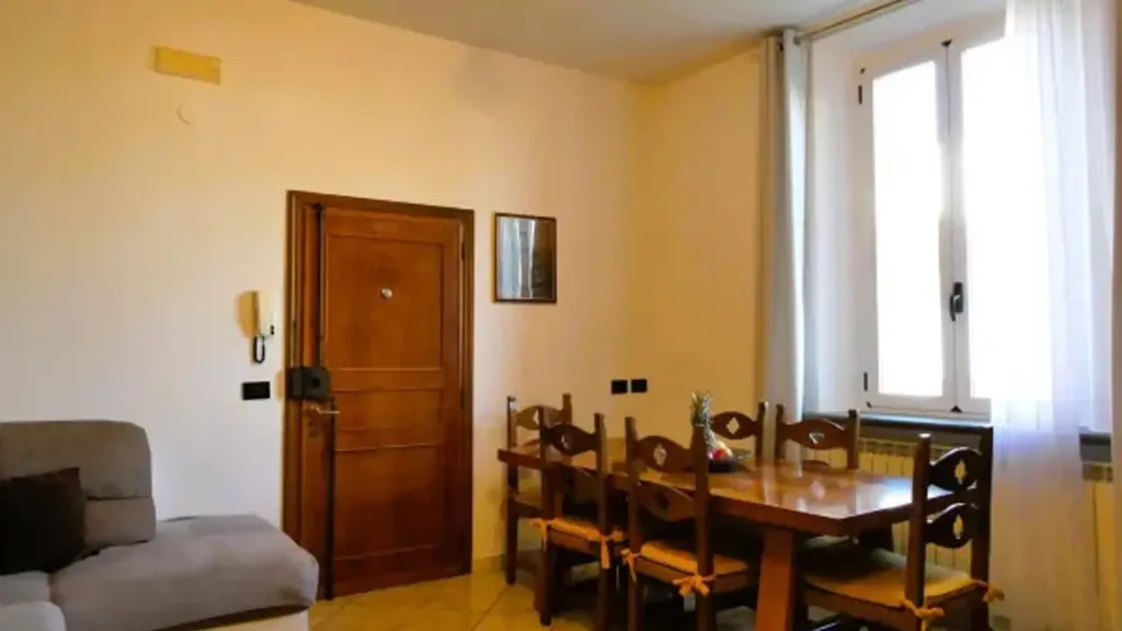Sala da pranzo - Appartamento ristrutturato con posto auto a Empoli