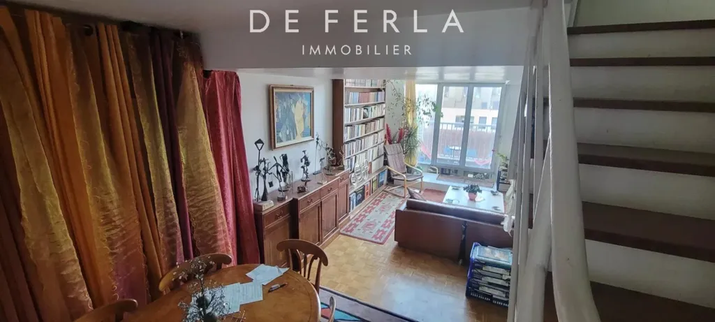 Séjour - Duplex Atelier d'Artiste avec Vue Tour Eiffel à Paris
