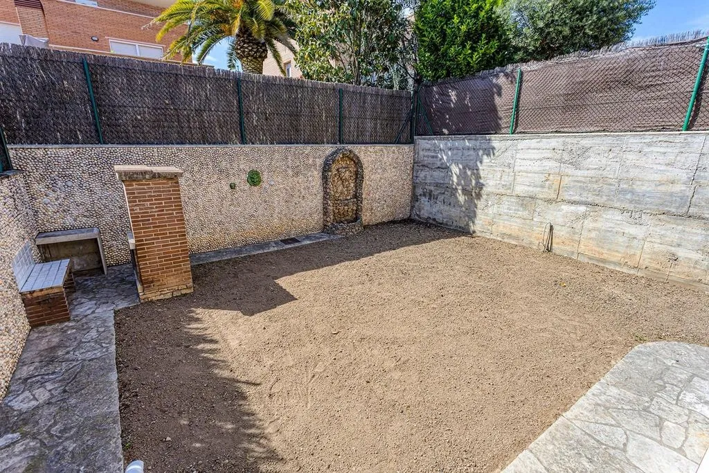 Garden - Luxury Detached House with Terrace in Igualada