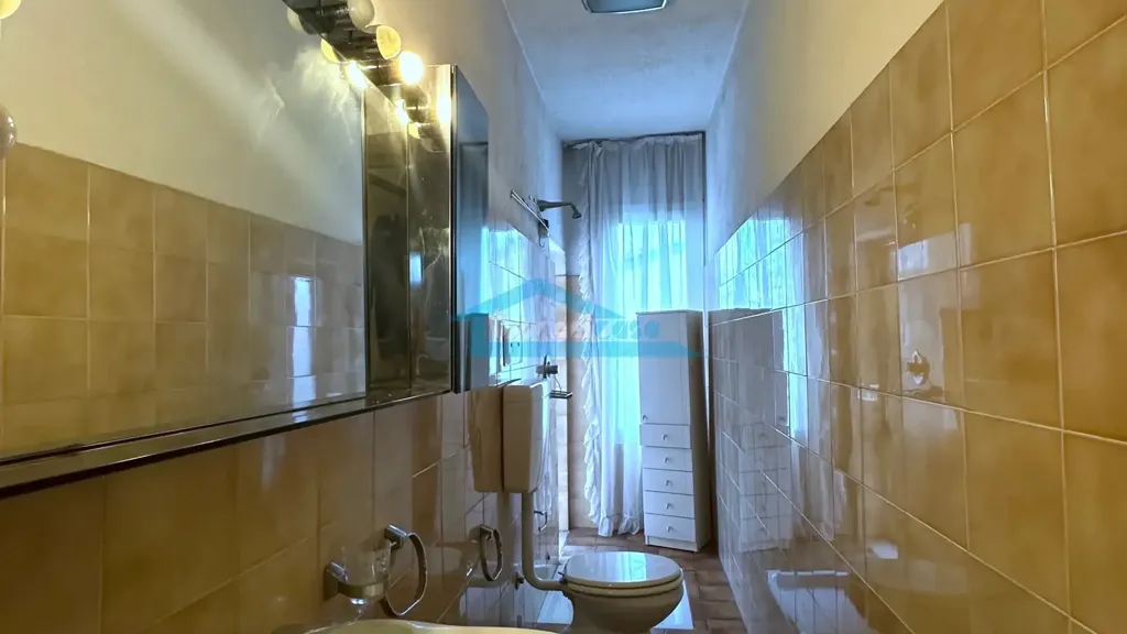 Bagni - Independent House with Two Balconies in Adro