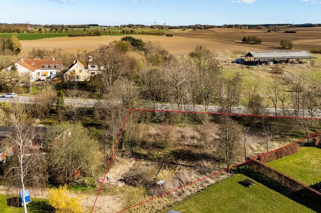 Õhuvaade - Year-Round Plot with 5G Coverage in Kvanløse