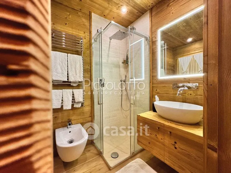 Bagni - Luxury Apartment with Panoramic View in Cortina d'Ampezzo