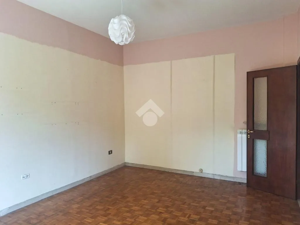 Pièces - Apartment with Balcony in Savona